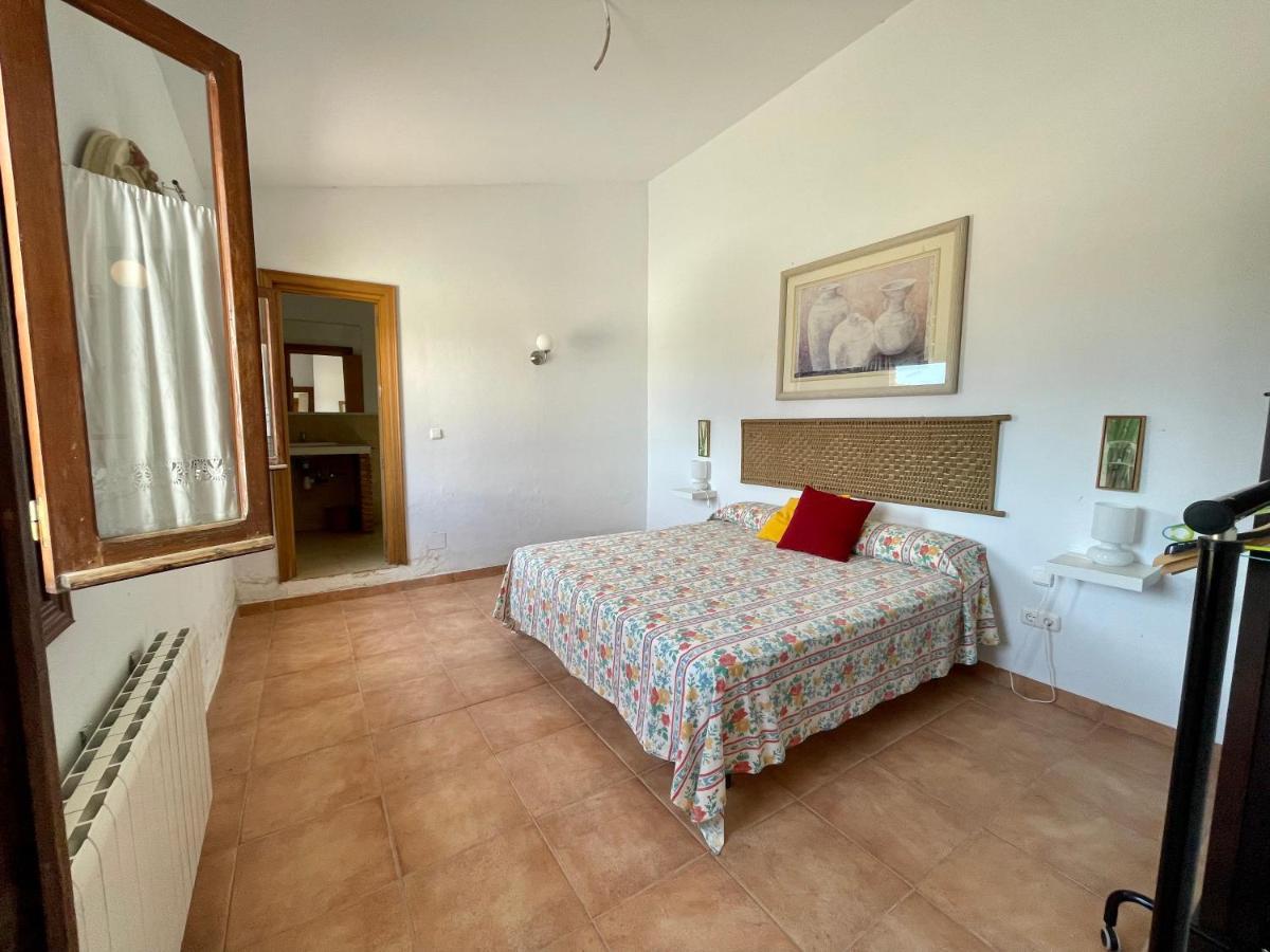 Santa Marta Complejo Rural Con Pista De Padel Guest House Archidona Ngoại thất bức ảnh