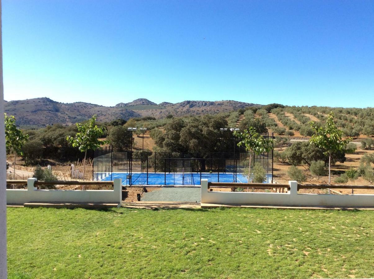 Santa Marta Complejo Rural Con Pista De Padel Guest House Archidona Ngoại thất bức ảnh